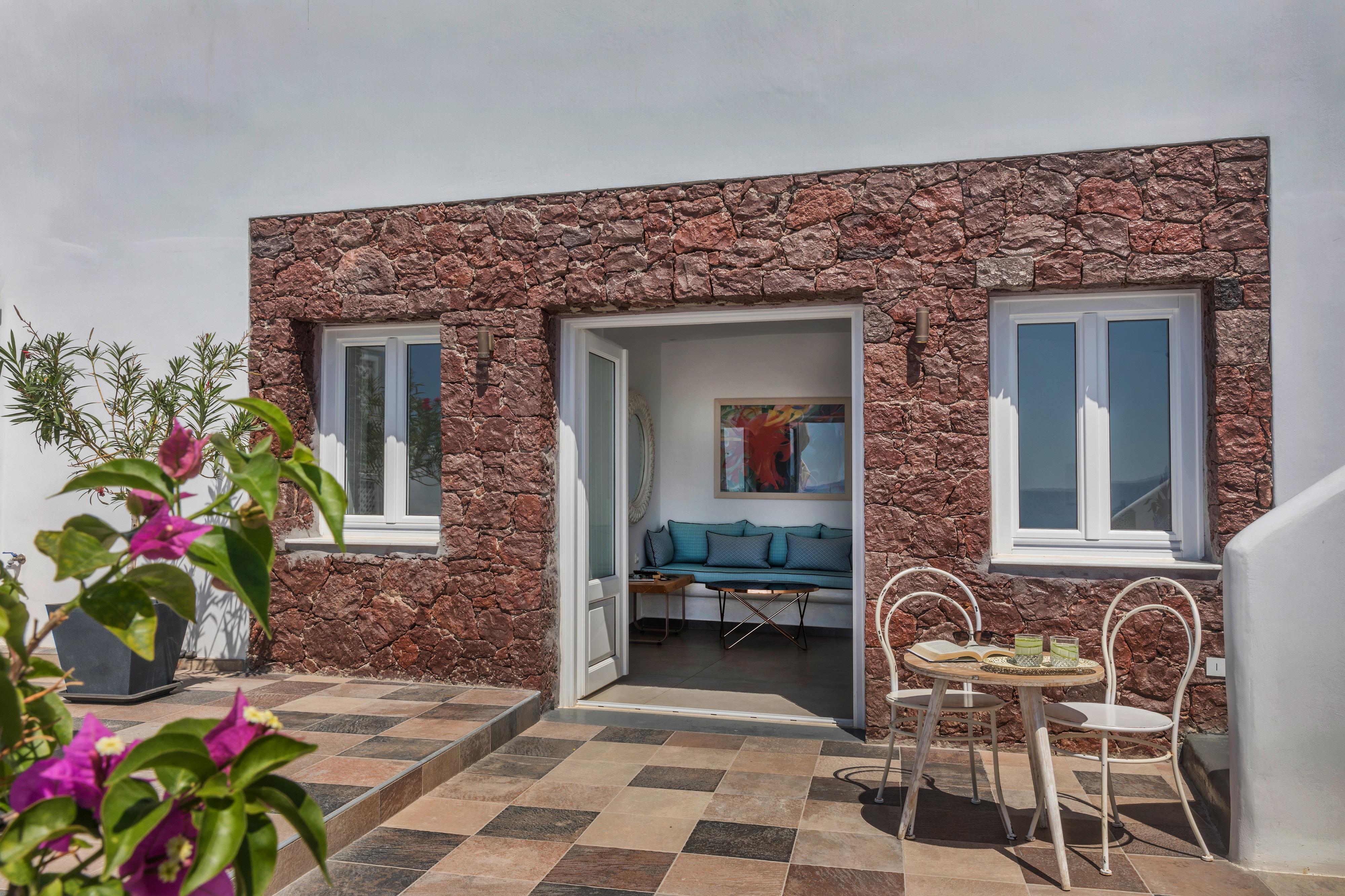 Secret Legend Hotel
